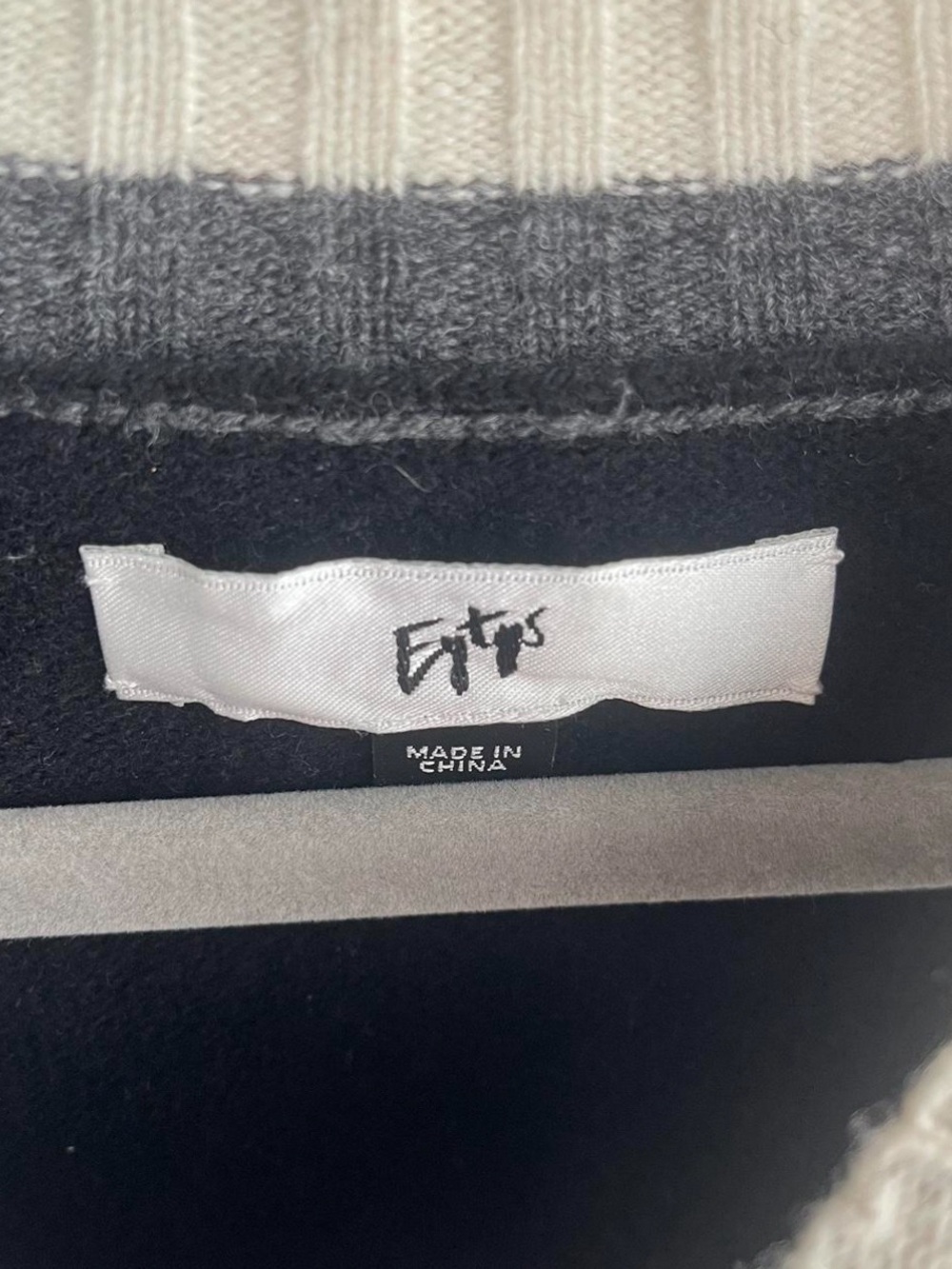 EYTYS Cropped Sweater - Picture 3 of 4